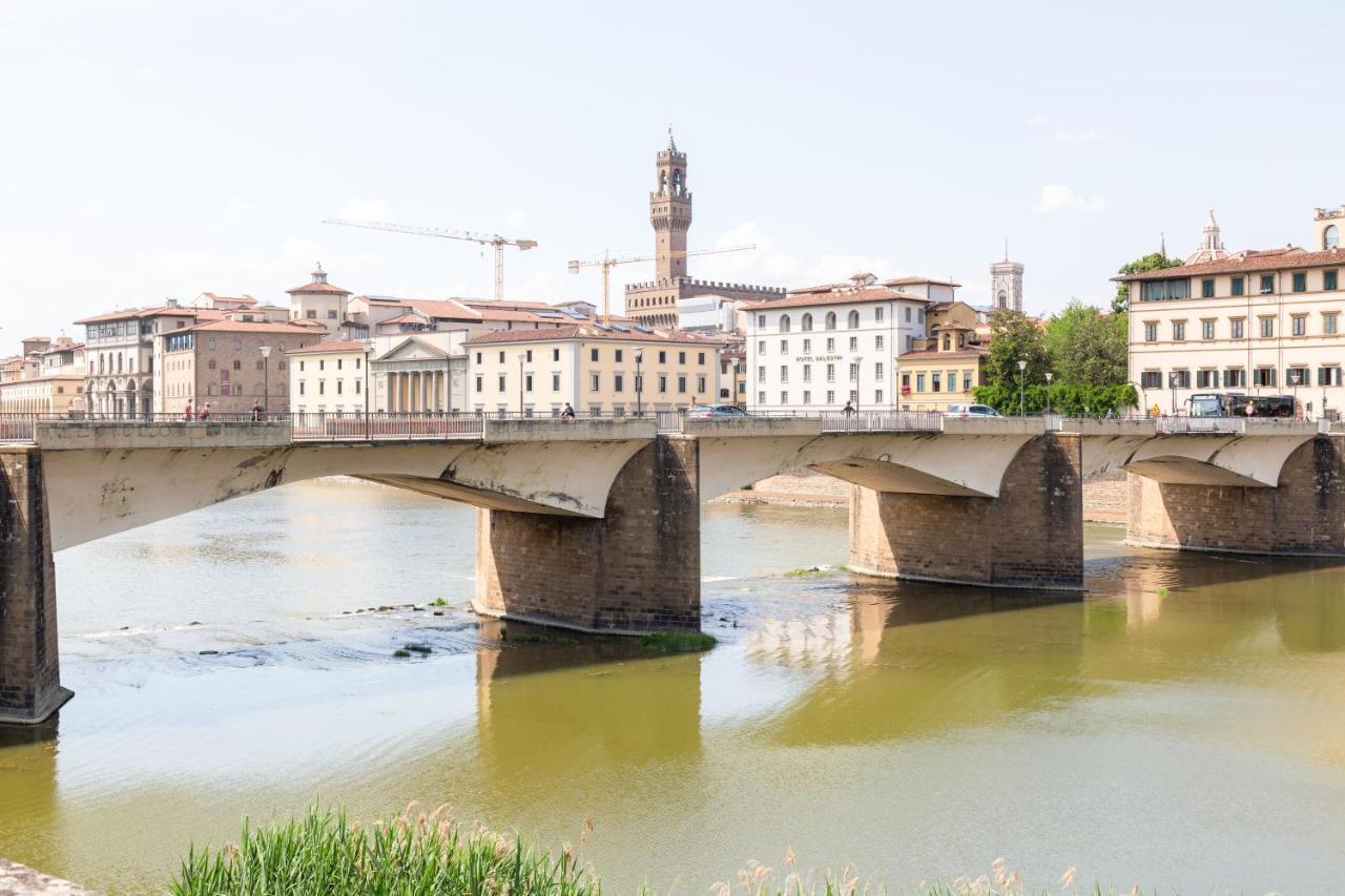 I Renai - Ponte Delle Grazie Modern Apartment Florens Exteriör bild